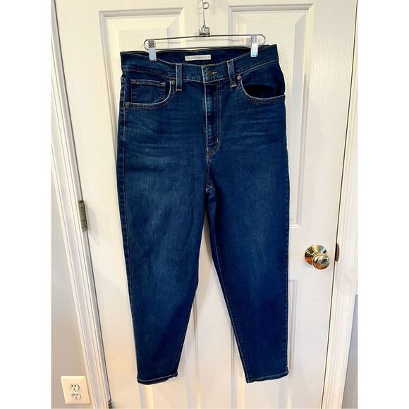 Levi’s High Waisted Tapered Leg  Mom Jeans sz 30 EUC - Picture 1 of 7